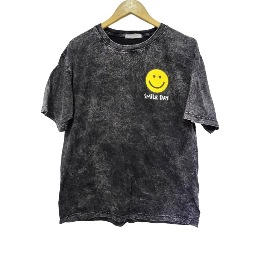 Smile Day Acidwashed Tee